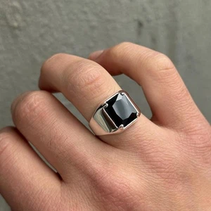 Vintage Black Signet Ring Black Men Ring Statement Unisex Ring Gifts for Husband - Picture 1 of 4