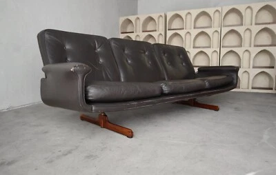 Sofá danés Mid Century de cuero marrón y palisandro Foto 1 de 4
