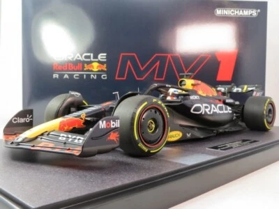 Minichamps Red Bull RB19 #1 Verstappen World Champion 2023 Qatar 1/12 127231801 - Immagine 1 di 4
