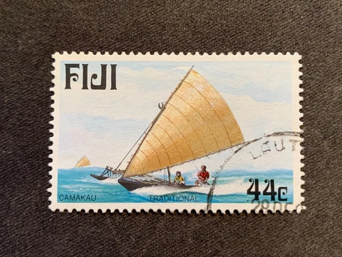 FIJI 1998 MARITIME PAST & PRESENT 44C TRADITIONAL CAMAKAU - FINE USED Cover