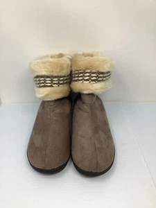 Isotoner Gray Faux Fur Slippers Collar Booties Indoor Outdoor Shoes Womens 7.5 8 - Picture 1 of 11