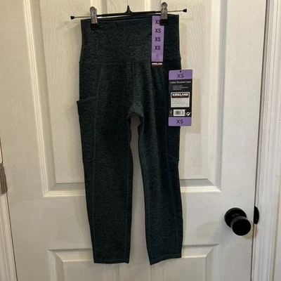 NUEVO CON ETIQUETAS Kirkland Signature Mujer’s Capri Leggings Verde XS Bolsillos Elastizados Foto 1 de 4