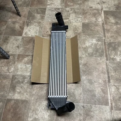 Intercooler turbo para Ford Explorer 2011-2019 para 3,5T FO3012110 | DB5Z6K775A Foto 1 de 3