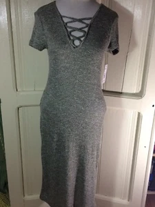 Junior Kleid Größe M Neu Mit Etikett Marke Justify Oliv/Meliert Farbe Strick Maxi - Bild 1 von 5
