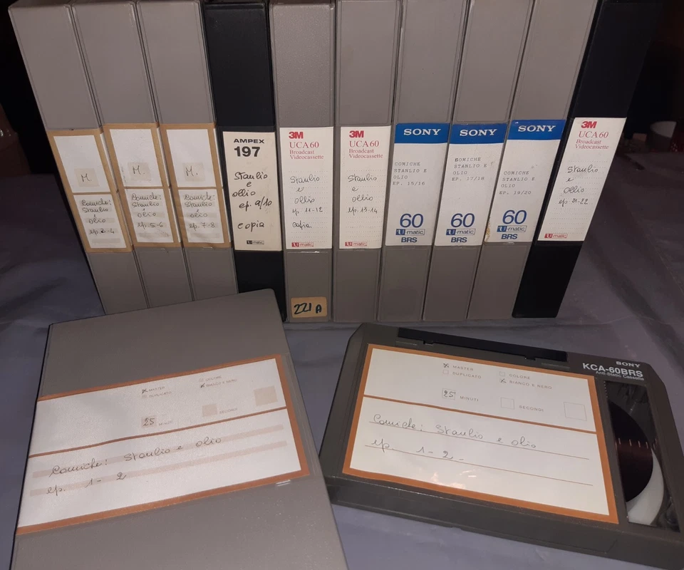 Comiche: Stanlio e Ollio - 3/4" Umatic - 11 cassette - 22 episodi - Ediz. ital. - Immagine 1 di 1