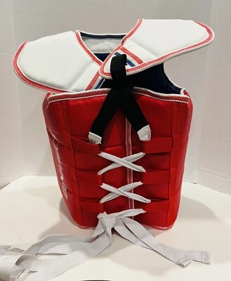 Dynamics TaeKwonDo Reversible Chest Guard Martial Arts Size 5 Red & Blue - Image 1 of 4