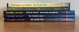 Menge 5 TPB von Scott Cawthon FNAF + Fazebear Graphic Novels + 2 Freddy Dateien - Bild 1 von 8