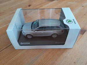 Modellino auto pressofuso Abrex Skoda Octavia Mk3 station wagon scala 1:43 - Foto 1 di 2