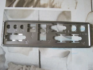 Mainboard Blende siehe Foto (2) - Bild 1 von 1