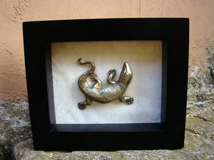 CUADRO DE GECKO EN LATON. 25X30. NOVEDAD - Imagen 1 de 3