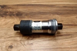 1999 vintage MTB bottom bracket Shimano Deore BB-UN52-E Japan 114 mm BSA - Picture 1 of 9