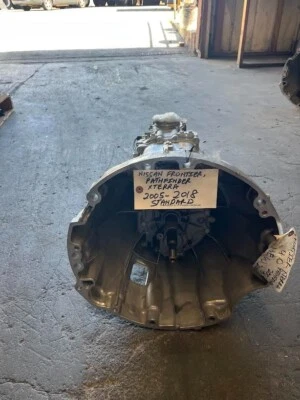 Nissan Frontier, Pathfinder, Xterra, Trans., 5 velocidades, V6, Manual, 2005-2018, 2x2 Foto 1 de 2