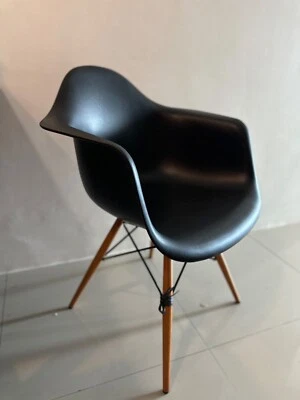 USED NORDIC CHAIR - Image 1 of 3