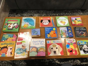 Lot Of Children’s Books Mostly Animal Themed 1048 - Picture 1 of 12