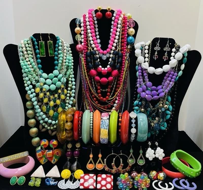 LOTE DE JOYAS COLORIDAS DE COLECCIÓN HASTA AHORA - TALBOTS, CUENTAS VIVA COVENTRY, NY 5+lbs Foto 1 de 4