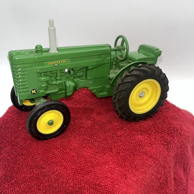 Vintage 1987 Ertl 1:16 John Deere Model M Tractor, 1947-1952, #548DO, Used - Image 1 of 4