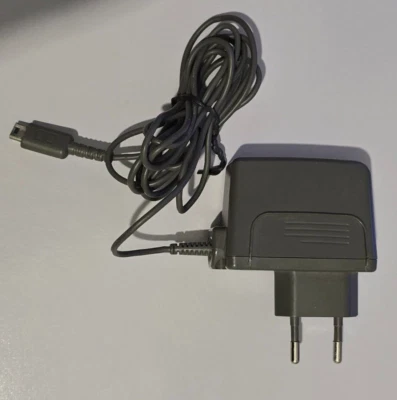 Caricatore Carica Batterie Nintendo DS Fat / DS Lite Originale Caricabatteria - Immagine 1 di 3