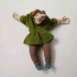 Marioneta de colección Burger King Kids Club jorobada de Notre Dame’s Quasimodo - Imagen 1 de 9