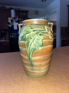 ROSEVILLE LUFFA BROWN 1934 Vintage Arts And Crafts Pottery Vase 684-6 Ceramic - Picture 1 of 2