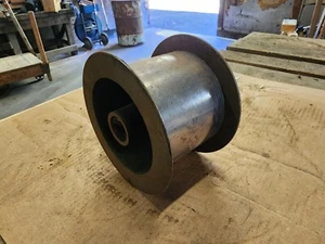 Antique Vintage Flanged Flat Belt Pulley 5" Dia. Industrial Steampunk Decor - Picture 1 of 11