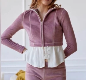Urban Outfitters Out From Under Bethany Fleece Crop Jacket Size XS Mauve - Picture 1 of 9