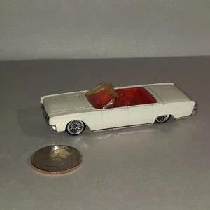 1999 Hot Wheels '64 Lincoln Continental White Convertible 1:64 Diecast - Picture 1 of 9