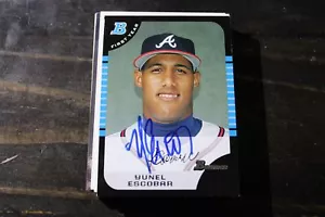 YUNEL ESCOBAR ATLANTA BRAVES AUTOGRAPHED CARD - Picture 1 of 1