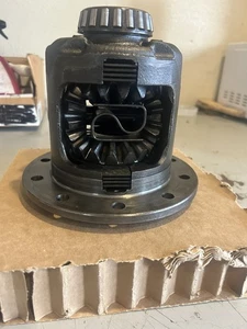 Chevy GM 10 Bolt 8.5 Factory Eaton 3 Series Posi Unit Carrier Camaro Trans Am - Picture 1 of 12