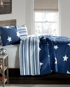 Star Quilt - Reversible 2 Piece Pattern Striped Bedding Set with Pillow Sham ... - Picture 1 of 1