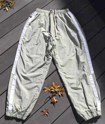 Calça de atletismo masculina vintage Y2K bege Rocawear Team Roc Jay Z poliéster tamanho M - Imagem 1 de 4