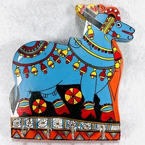 Arte Popular India Vaca Madera Llavero Estante Pintado a Mano De Colección - Imagen 1 de 6