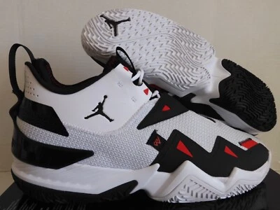 NIKE AIR JORDAN RUSSEL WESTBROOK ONE TAKE BLANCO-NEGRO-ROJO TALLA 18 [CJ0780-101] Foto 1 de 4