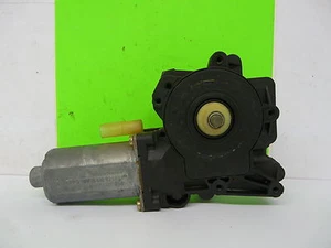 Motor window regulator front right Bosch 0130821681 Ford Mondeo II 96-00 - Picture 1 of 4