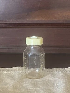 Vintage~Evenflo~Clear Glass Baby Bottle 4 Oz.~USA With Lid No Nipple - Picture 1 of 6