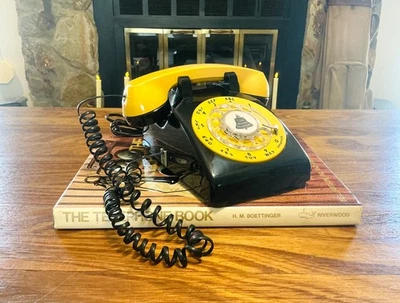 Vintage Western Electric Working Rotary Dial Phone, Black and Yellow Telephone - Image 1 of 4