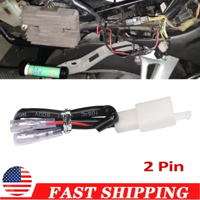 Cable conector adaptador de luz de matrícula para KAWASAKI Vulcan S 650 2015-2024 Foto 1 de 4