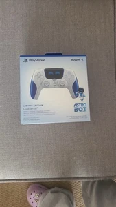 ASTRO BOT PS5 Dualsense Controller - Brand New & Sealed - Picture 1 of 1