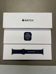 Apple Watch SE GPS (2024) 40mm Mitternacht Aluminiumgehäuse mit Mitternacht Sportarmband - - Bild 1 von 6
