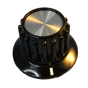 3040, Philmore 1/4" Shaft 1-3/8" Diameter Ribbed Knob w/ Indicator Line on Skirt - Picture 1 of 1