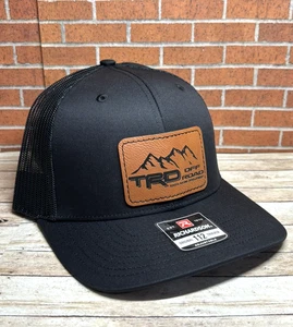 Sombrero de camionero Richardson 112 Tacoma TRD parche de cuero sintético - azul marino/caqui - Imagen 1 de 4