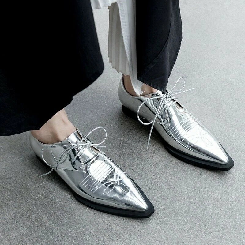 New Womens Brogues Pointy Toe Lace Up Flat Heel Casual Pumps Shoes Retro 34-40 - Image 1 of 4