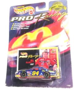 Hot Wheels Pro Racing #94 Bill Elliott Mac Tonight McDonalds 1:64 NASCAR 1996