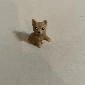 Estatuilla de perro vintage miniatura pequeña bronceada Terrier cerámica/porcelana coleccionable  - Imagen 1 de 7