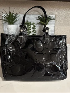 Bolso de mano Coach vintage de charol en relieve - Imagen 1 de 6