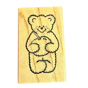 Darcie's Bear umarmt eine Kirsche Stempel F-4234 EUC - Bild 1 von 3