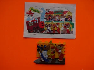 K99 n.009 - Plastik Puzzle - auf dem bahnhof - Trompeter Mäuse + BPZ - Bild 1 von 1