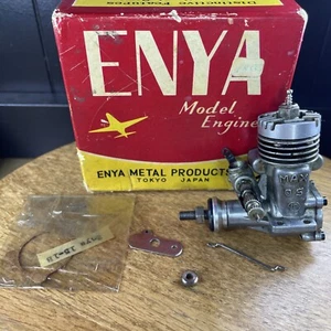 Vintage O.S. Motor MAX 10 incompleto con algunas piezas en caja de TV Enya 19-4 RARO - Imagen 1 de 16