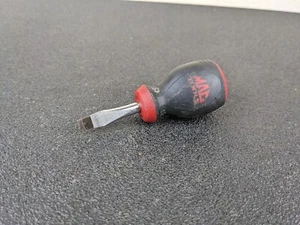 #bj747 Mac Tools 1/4" Flat Slotted Stubby Screwdriver Comfort Grip Handle - Picture 1 of 8