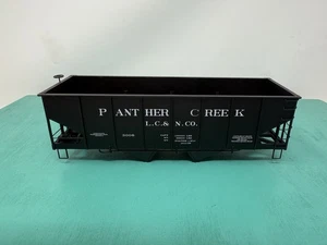 Atlas O 55 Ton Hopper - Missing Trucks & Couplers- Panther Creek LAST ONE - Picture 1 of 4