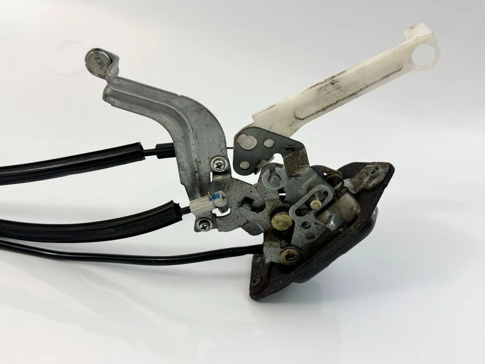 05-15 NISSAN ARMADA ПОДЪЕМНЫЙ БОРТ ЗАДНЕЙ ДВЕРИ ЗАМОК ПРИВОДА OEM - Изображение 1 из 3